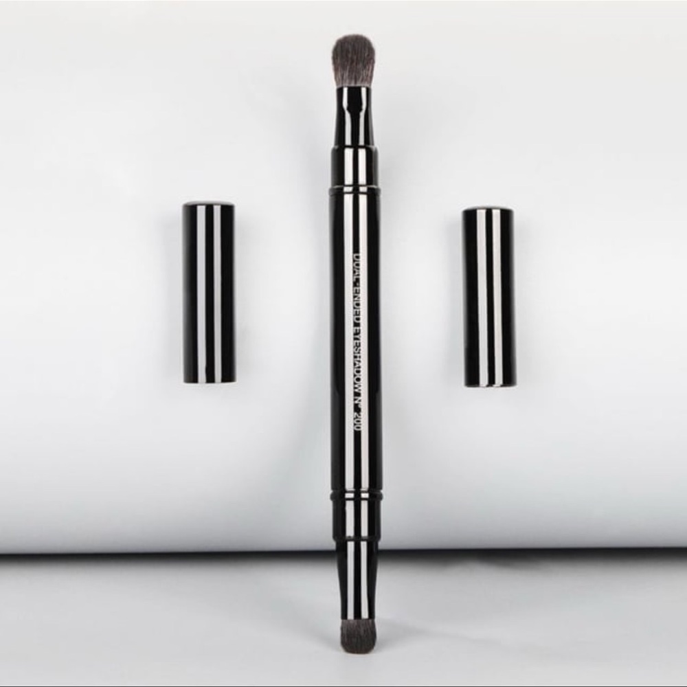 Chanel N°200 Retractable Dual-Ended Eyeshadow Brush N°200 ~NEW~ - Picture 13 of 14